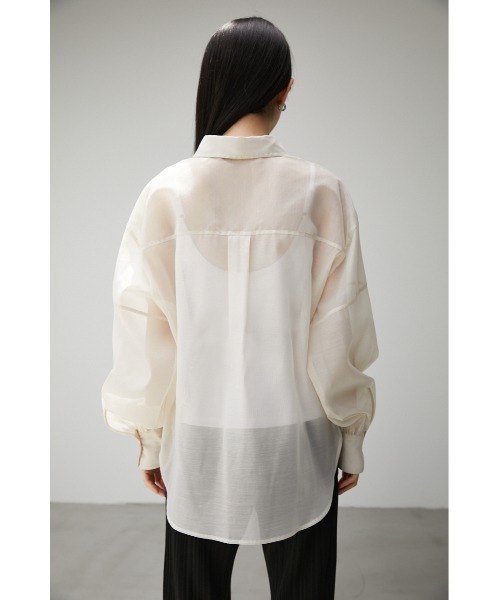 AZUL by moussy（アズールバイマウジー）の「FORM SLEEVE SHEER SH/フォルムスリーブシアーシャツ（シャツ/ブラウス・レディース・アイボリー/ライトカーキ/ダークブルー・FREE）」の9枚目の写真