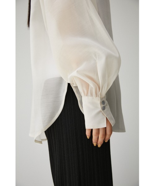 AZUL by moussy（アズールバイマウジー）の「FORM SLEEVE SHEER SH/フォルムスリーブシアーシャツ（シャツ/ブラウス・レディース・アイボリー/ライトカーキ/ダークブルー・FREE）」の12枚目の写真