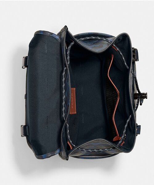 COACH ブラックバックパックシグネチャージャカード