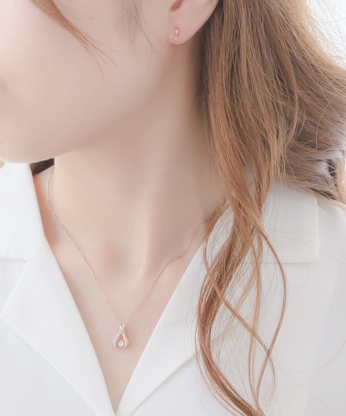 ダンシングストーン シルバー キュービックジルコニア ネックレス