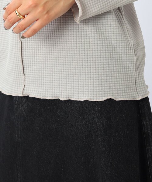 DRESKIP（ドレスキップ）の「◆レイヤードスタイルに シアーチェック ハイネックトップス（Tシャツ/カットソー・レディース・オフホワイト/ライトグレー/ブラック・03/02）」の9枚目の写真