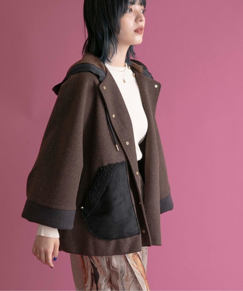 Eimee Law(エイミーロウ)の「フーディメルトンポンチョコート(ポンチョ・レディース・ブラウン/チャコールグレー/ベージュ・38)」の12枚目の写真