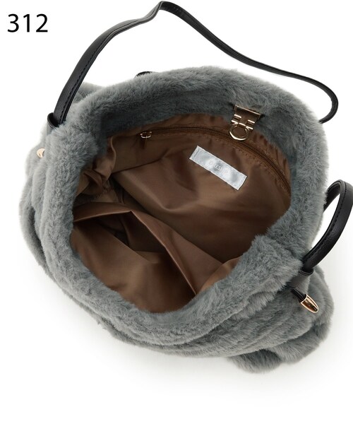 SHOO・LA・RUE（シューラルー）の「◆フェイクファーノットハンドルショルダーバッグ（ショルダーバッグ・レディース・ブラック系2/グレー系2/ブラウン系1/アイボリー系2/ベージュ系2・00）」の13枚目の写真