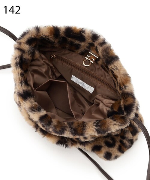 SHOO・LA・RUE（シューラルー）の「◆フェイクファーノットハンドルショルダーバッグ（ショルダーバッグ・レディース・ブラック系2/グレー系2/ブラウン系1/アイボリー系2/ベージュ系2・00）」の14枚目の写真