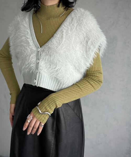 &g'aime（アンジェム）の「【&g’aime】2wayシャギーショートニットベスト（ベスト・レディース・グレー/チャコールグレー/ベージュ・FREE）」の16枚目の写真