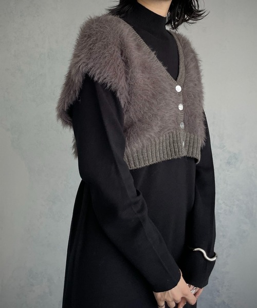 &g'aime（アンジェム）の「【&g’aime】2wayシャギーショートニットベスト（ベスト・レディース・グレー/チャコールグレー/ベージュ・FREE）」の6枚目の写真