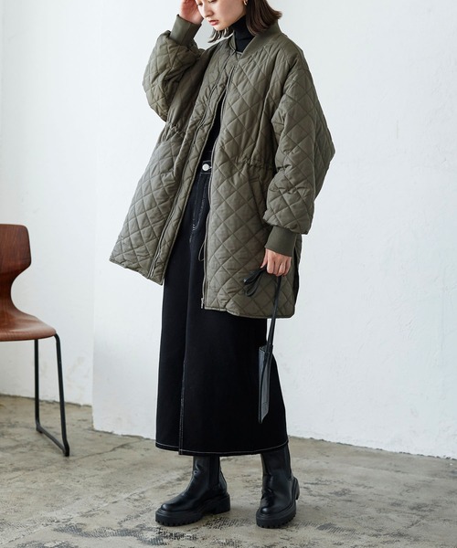 LIAN（リアン）の「ドロスト付きキルティングMA-1コート（ブルゾン・レディース・ブラック/カーキ/アイボリー・FREE）」の6枚目の写真