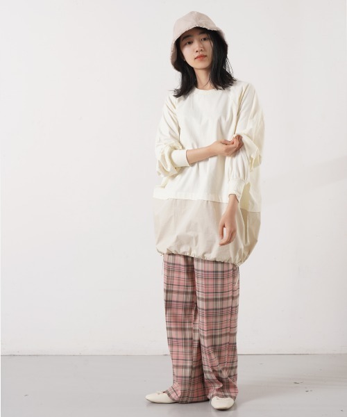 LUPILIEN（ルピリアン）の「ピーチ起毛裾ラウンドドッキングトップス（Tシャツ/カットソー・レディース・チャコールグレー/ピンク/オフホワイト・FREE）」の10枚目の写真