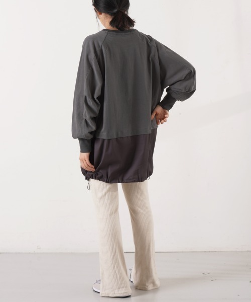 LUPILIEN（ルピリアン）の「ピーチ起毛裾ラウンドドッキングトップス（Tシャツ/カットソー・レディース・チャコールグレー/ピンク/オフホワイト・FREE）」の21枚目の写真