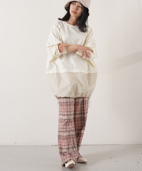 LUPILIEN（ルピリアン）の「ピーチ起毛裾ラウンドドッキングトップス（Tシャツ/カットソー・レディース・チャコールグレー/ピンク/オフホワイト・FREE）」の5枚目の写真