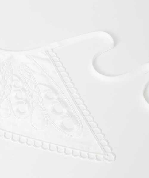 KBF（ケイビーエフ）の「エンブロイダリースカラップ付け襟（その他小物・レディース・ホワイト/ブラック・ONE）」の6枚目の写真