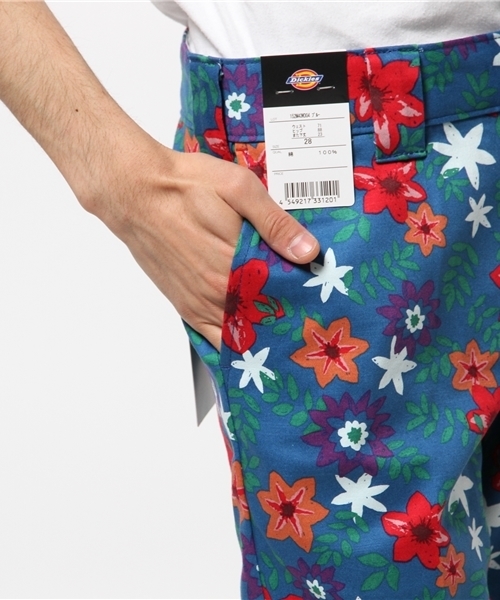 Dickies（ディッキーズ）の「花柄サテンショートパンツ（その他