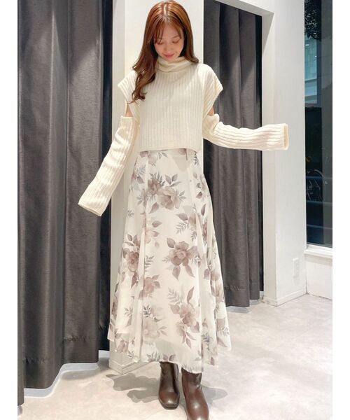 MERCURYDUO（マーキュリーデュオ）の「アームウォーマー付きポンチョニット（ニット/セーター・レディース・チャコールグレー/オフホワイト/ベージュ・FREE）」の20枚目の写真