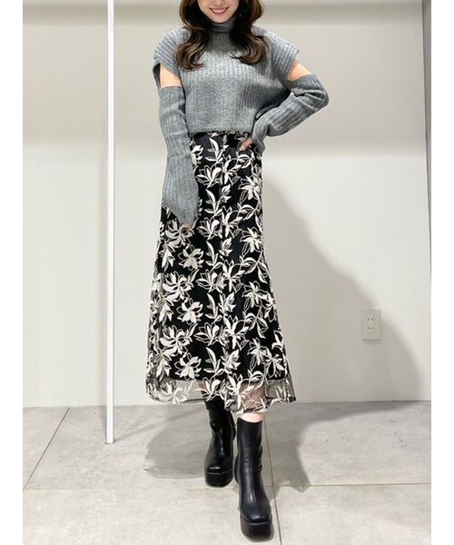 MERCURYDUO（マーキュリーデュオ）の「アームウォーマー付きポンチョニット（ニット/セーター・レディース・チャコールグレー/オフホワイト/ベージュ・FREE）」の21枚目の写真