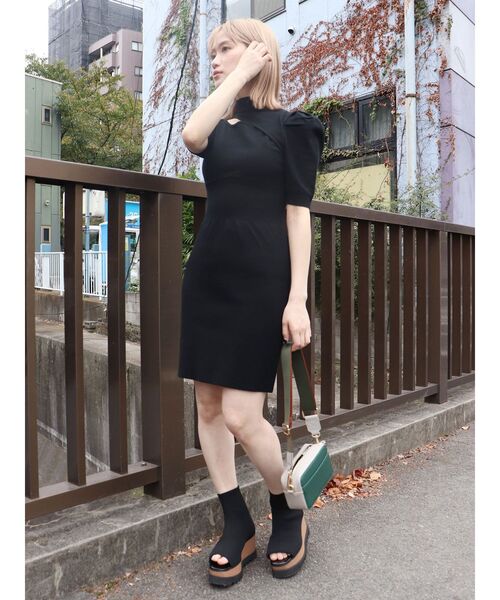 MURUA（ムルーア）の「ショルダーカットミニワンピース（ワンピース・レディース・グリーン/グレー/ブラック・FREE）」の15枚目の写真