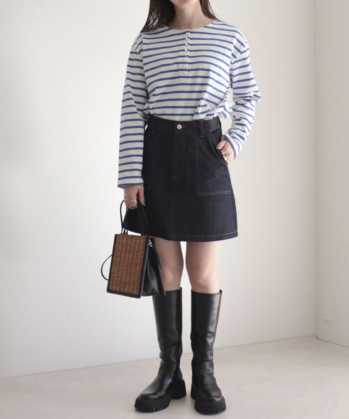 fredy emue（フレディエミュ）の「ボーダーパールボタンヘンリープルオーバー（Tシャツ/カットソー・レディース・ブルー系その他3/ブラック系その他/レッド系その他/ブルー系その他・38）」の5枚目の写真