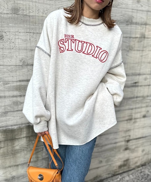mi via loca（ミヴィアロカ）の「ウラケ裏起毛 ロゴ刺繍 オーバーサイズ スウェット（スウェット・レディース・ブラウン/ブラック/ブルーグリーン/オートミール/ブラック系その他・FREE）」の11枚目の写真
