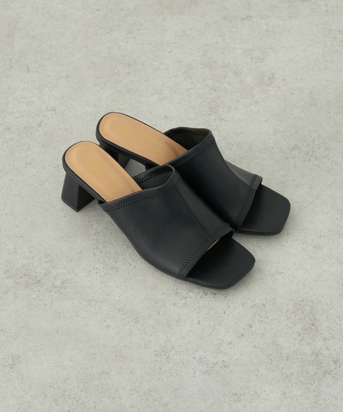 ORiental TRaffic(オリエンタルトラフィック)の「ORientalTRafficストレッチミュールサンダル(サンダル・レディース・ホワイト/ブラック/グリーン/ブルー・M/S/L)」の2枚目の写真