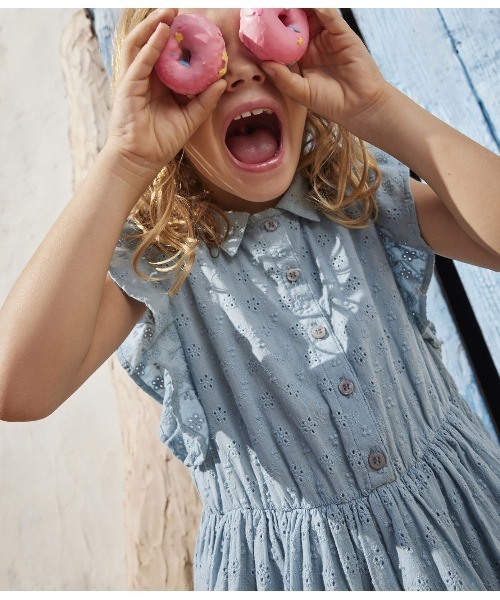 PETIT BATEAU(プチバトー)の「ポプリン袖なしワンピース(ワンピース・キッズ・グリーン・6YEAR/8YEAR/10YEAR/12YEAR)」の4枚目の写真