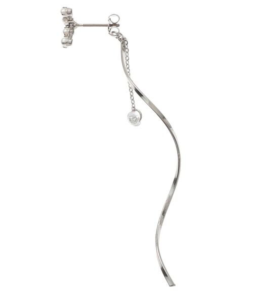 dazzlin（ダズリン）の「ウエーブパールピアス（ピアス（両耳用）・レディース・ゴールド/シルバー・FREE）」の4枚目の写真