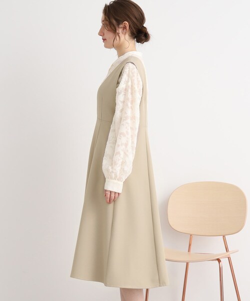 Cutie Blonde（キューティーブロンド）の「◆一枚で主役級！深Vネックジャンスカ（スカート・レディース・ブラック/ベージュ・00）」の13枚目の写真