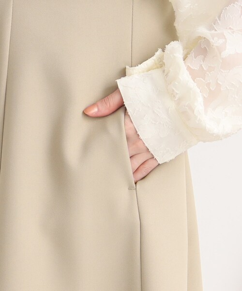 Cutie Blonde（キューティーブロンド）の「◆一枚で主役級！深Vネックジャンスカ（スカート・レディース・ブラック/ベージュ・00）」の6枚目の写真