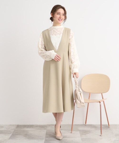 Cutie Blonde（キューティーブロンド）の「◆一枚で主役級！深Vネックジャンスカ（スカート・レディース・ブラック/ベージュ・00）」の18枚目の写真