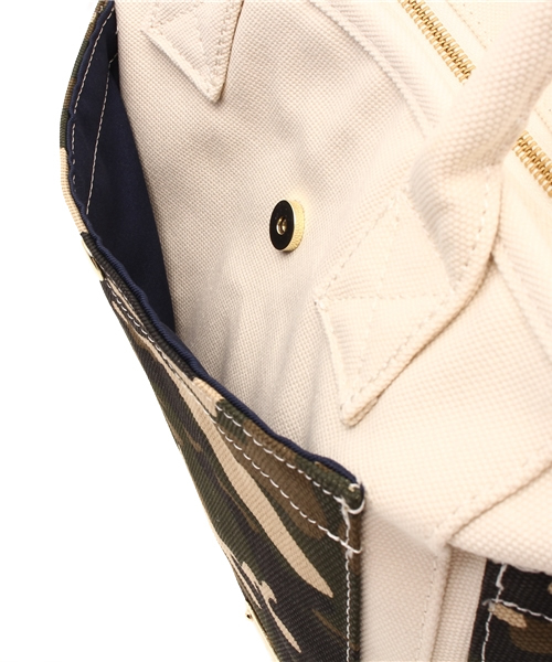 LBC(エルビーシー)の「COLDE ハンプポケットトート(トートバッグ・レディース・オフホワイト/ブラック/グリーン・ONE SIZE)」の14枚目の写真