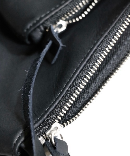 hobo（ホーボー）の「hobo/ホーボー PAIR CASE COW LEATHER WITH STRAP