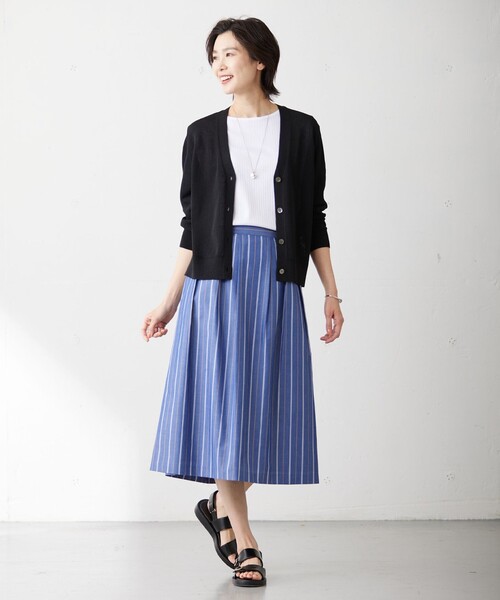 J.PRESS Ladies(J.プレス レディス)の「【洗える】リノナチュール Vネック カーディガン(カーディガン/ボレロ・レディース・ベージュ系/ブラック系/ホワイト系・SMALL)」の7枚目の写真