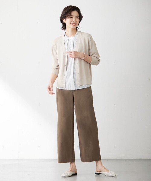 J.PRESS Ladies(J.プレス レディス)の「【洗える】リノナチュール Vネック カーディガン(カーディガン/ボレロ・レディース・ベージュ系/ブラック系/ホワイト系・SMALL)」の8枚目の写真