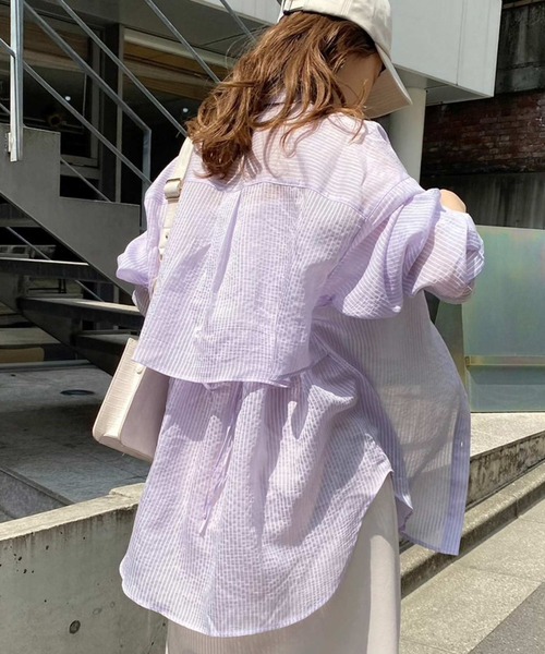 one after another NICE CLAUP(ワンアフターアナザーナイスクラップ)の「バックドロストシアーシャツ(シャツ/ブラウス・レディース・アイボリー/モカ/サックスブルー/ラベンダー・FREE)」の4枚目の写真
