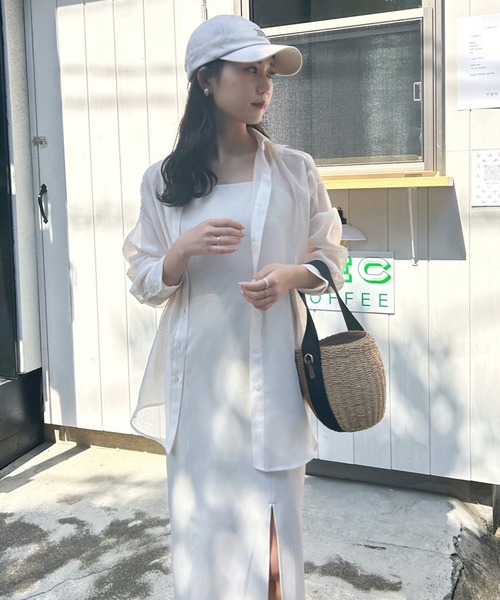 one after another NICE CLAUP(ワンアフターアナザーナイスクラップ)の「バックドロストシアーシャツ(シャツ/ブラウス・レディース・アイボリー/モカ/サックスブルー/ラベンダー・FREE)」の7枚目の写真