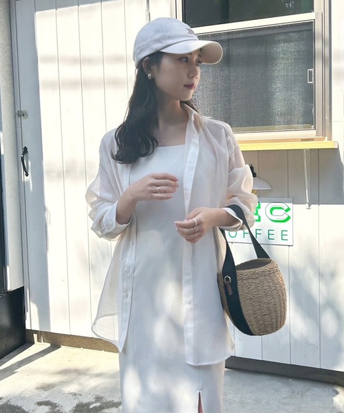 one after another NICE CLAUP(ワンアフターアナザーナイスクラップ)の「バックドロストシアーシャツ(シャツ/ブラウス・レディース・アイボリー/モカ/サックスブルー/ラベンダー・FREE)」の16枚目の写真