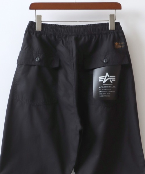 Alpha Industries(アルファインダストリーズ)の「ALPHA INDUSTRIES/アルファインダストリーズ EASY BAKER PANTS/ワイドテーパード イージーベーカーパンツ/ワークパンツ(チノパンツ・メンズ・ダークグレー/アイボリー/オリーブ/ブラック・M/L/XL)」の3枚目の写真