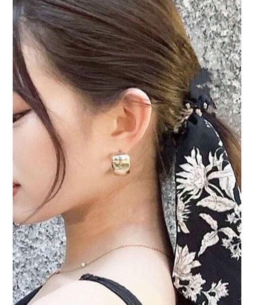 RESEXXY（リゼクシー）の「プランプメタルピアス（ピアス（両耳用）・レディース・ゴールド/シルバー・FREE）」の2枚目の写真