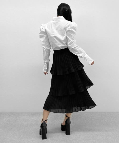 LVEU.(ラブユ.)の「【ZOZOTOWN限定】Puff shoulder long cuffs shirt / パフショルダーロングカフスシャツ(シャツ/ブラウス・レディース・ブラック/ホワイト・FREE)」の15枚目の写真