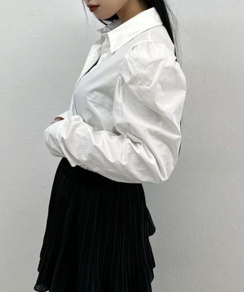 LVEU.(ラブユ.)の「【ZOZOTOWN限定】Puff shoulder long cuffs shirt / パフショルダーロングカフスシャツ(シャツ/ブラウス・レディース・ブラック/ホワイト・FREE)」の16枚目の写真