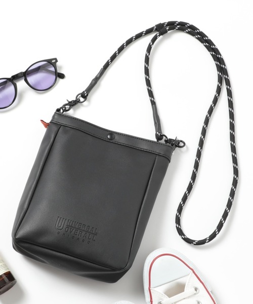 UNIVERSAL OVERALL(ユニバーサルオーバーオール)の「【UNIVERSAL OVERALL】EMBOSS LOGO SHOULDER UVO-147(ショルダーバッグ・メンズ・ベージュ/ミント/ブラウン/ブラック・FREE)」の2枚目の写真