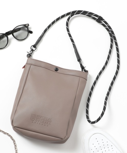 UNIVERSAL OVERALL(ユニバーサルオーバーオール)の「【UNIVERSAL OVERALL】EMBOSS LOGO SHOULDER UVO-147(ショルダーバッグ・メンズ・ベージュ/ミント/ブラウン/ブラック・FREE)」の14枚目の写真