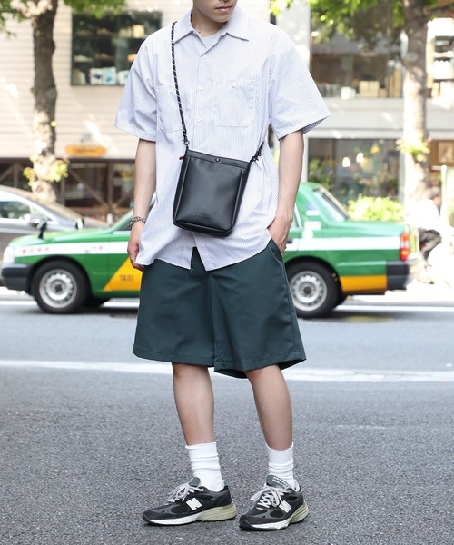 UNIVERSAL OVERALL(ユニバーサルオーバーオール)の「【UNIVERSAL OVERALL】EMBOSS LOGO SHOULDER UVO-147(ショルダーバッグ・メンズ・ベージュ/ミント/ブラウン/ブラック・FREE)」の10枚目の写真