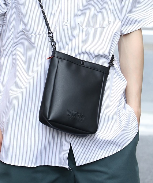 UNIVERSAL OVERALL(ユニバーサルオーバーオール)の「【UNIVERSAL OVERALL】EMBOSS LOGO SHOULDER UVO-147(ショルダーバッグ・メンズ・ベージュ/ミント/ブラウン/ブラック・FREE)」の7枚目の写真