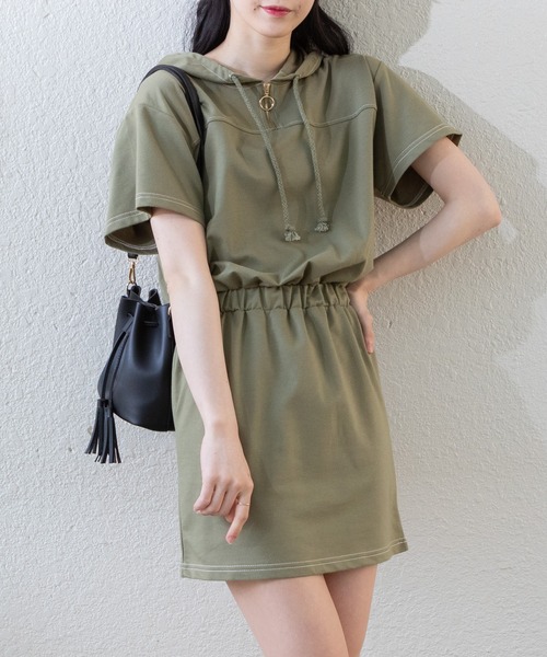 pumpkin port(パンプキンポート)の「ZIP-UP ミニ裏毛 パーカーミニワンピース(ワンピース・レディース・ブラック/グレー/カーキ・MEDIUM)」の3枚目の写真