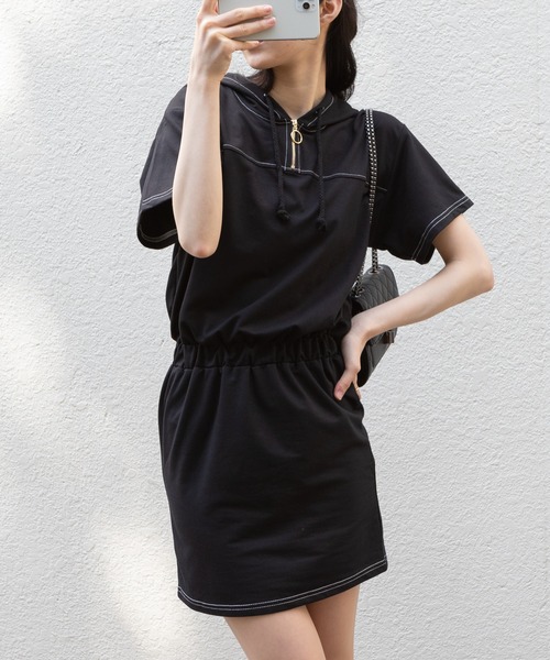 pumpkin port(パンプキンポート)の「ZIP-UP ミニ裏毛 パーカーミニワンピース(ワンピース・レディース・ブラック/グレー/カーキ・MEDIUM)」の4枚目の写真