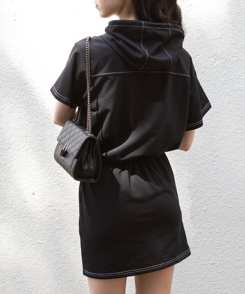 pumpkin port(パンプキンポート)の「ZIP-UP ミニ裏毛 パーカーミニワンピース(ワンピース・レディース・ブラック/グレー/カーキ・MEDIUM)」の11枚目の写真