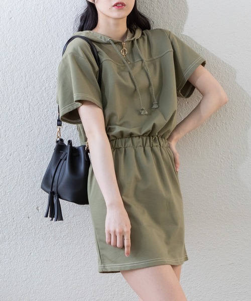 pumpkin port(パンプキンポート)の「ZIP-UP ミニ裏毛 パーカーミニワンピース(ワンピース・レディース・ブラック/グレー/カーキ・MEDIUM)」の21枚目の写真