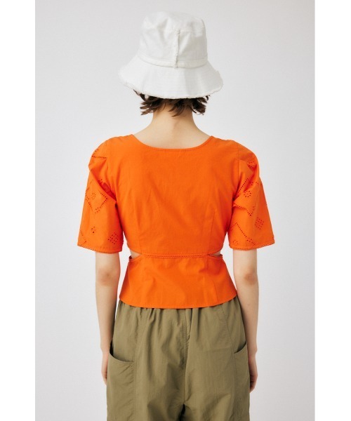 MOUSSY（マウジー）の「SIDE SLIT EYELET ブラウス（シャツ/ブラウス・レディース・オフホワイト/ブラック/オレンジ・1/2）」の5枚目の写真
