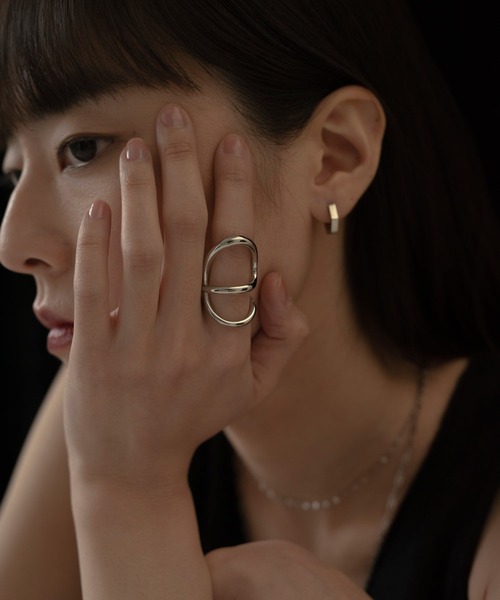 novice(ノーヴィス)の「【novice】Nuance Line Ring(リング・レディース・シルバー/ゴールド・FREE)」の5枚目の写真