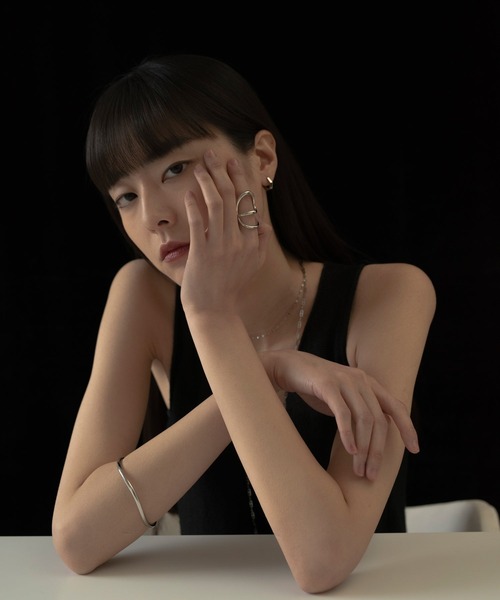 novice(ノーヴィス)の「【novice】Nuance Line Ring(リング・レディース・シルバー/ゴールド・FREE)」の10枚目の写真