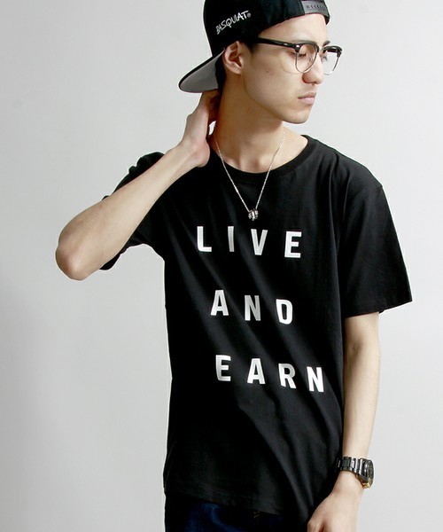 WEGO（ウィゴー）の「WEGO/メッセージTシャツ（Tシャツ/カットソー・メンズ・ホワイト/ブラック・MEDIUM/LARGE）」の2枚目の写真